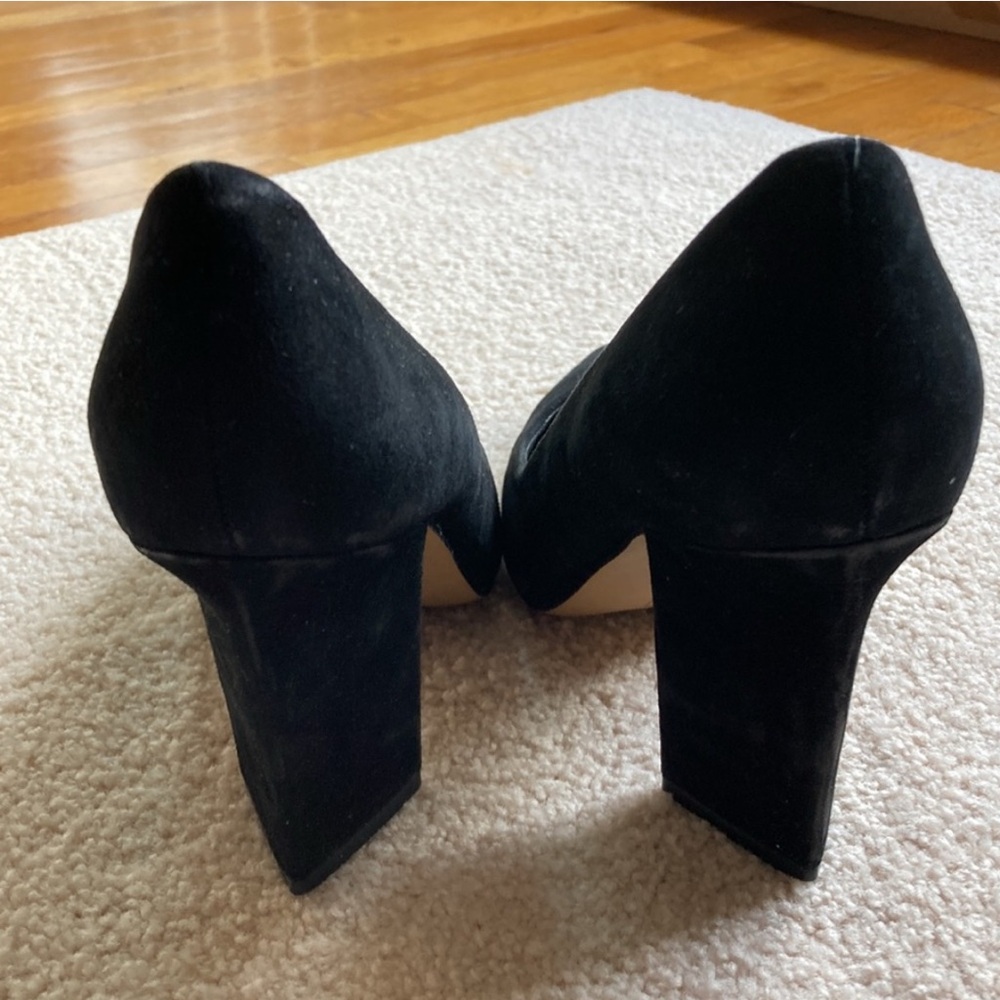 Vince Camuto Black Suede Pumps Size 8 Block Heel - Picture 3 of 5